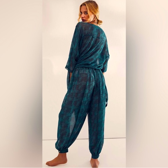 NWT Free People green + black harem pant perfect for swim or sleep size S - Picture 2 of 8